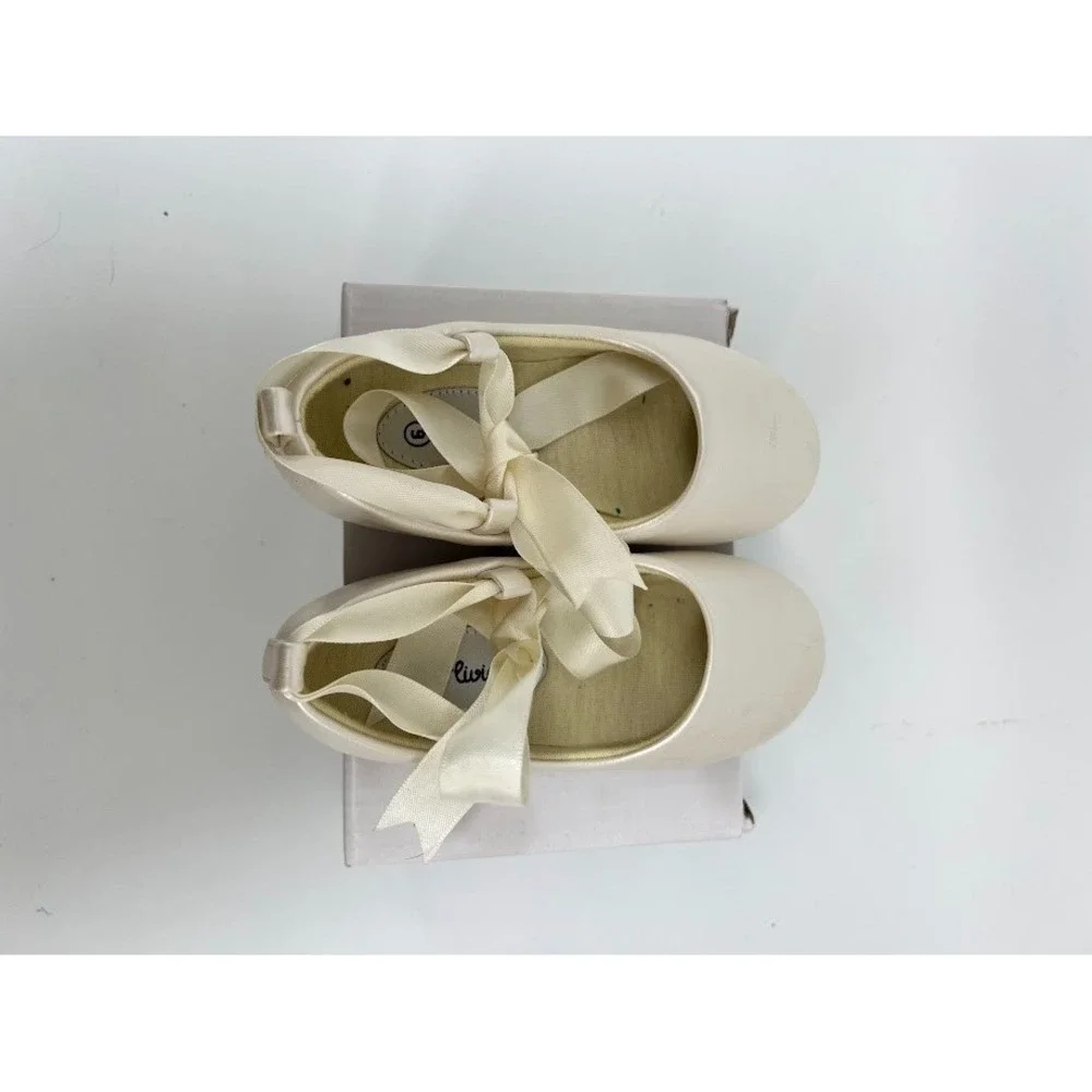 Olivia K Toddler Girls Size 6 Ivory Leather Ballet  Maryjane Dress Shoes‎ Satin